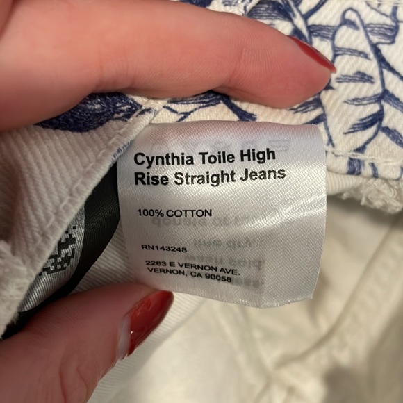 Reformation Toile High Rise Straight Jeans- Blue fruit and floral print - Picture 7 of 7